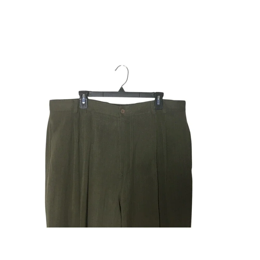 Tommy Bahama Pants Men's Size 36 Army Green 100% Silk Tapered Leg